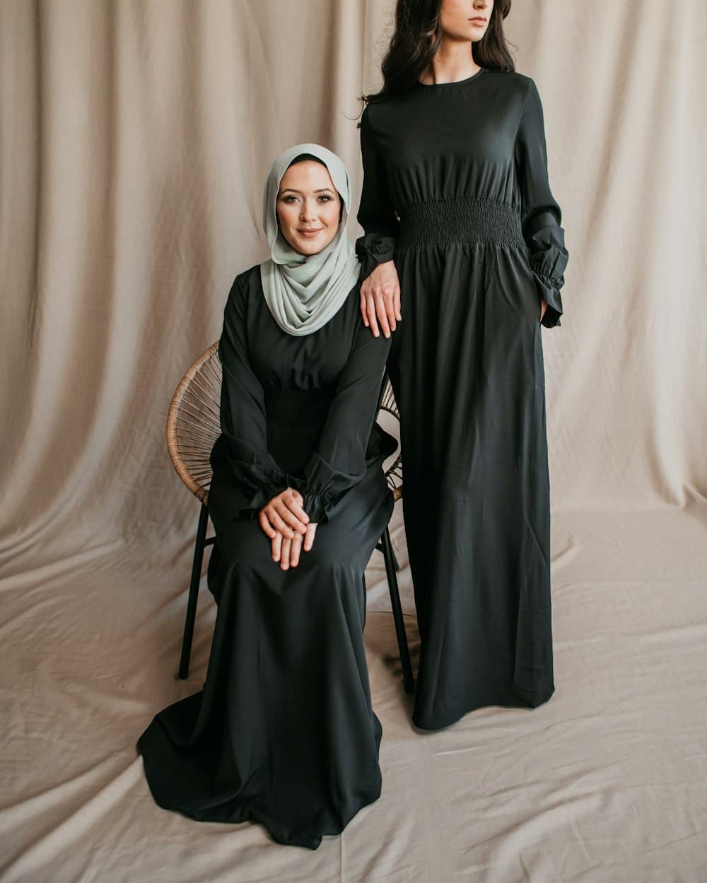 Noor Abaya — view 3