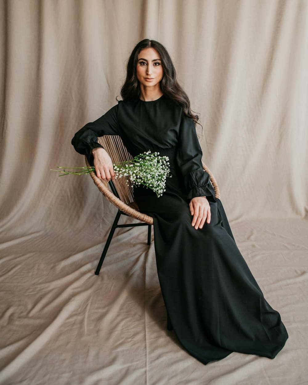 Nadia Crepe Abaya — view 3