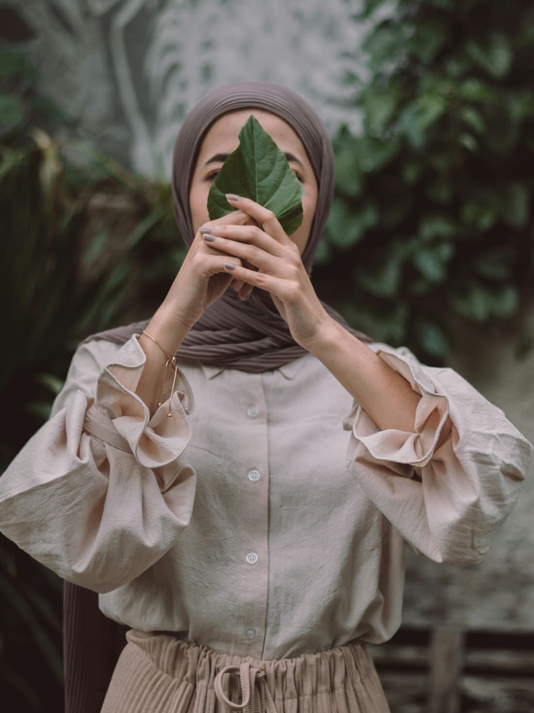Amani Silk Abaya — view 4