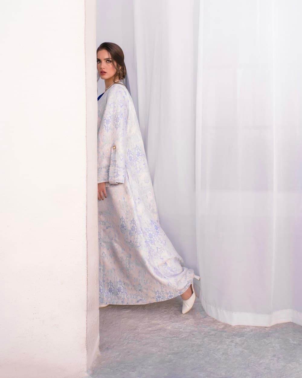 Dune Linen Abaya — view 3